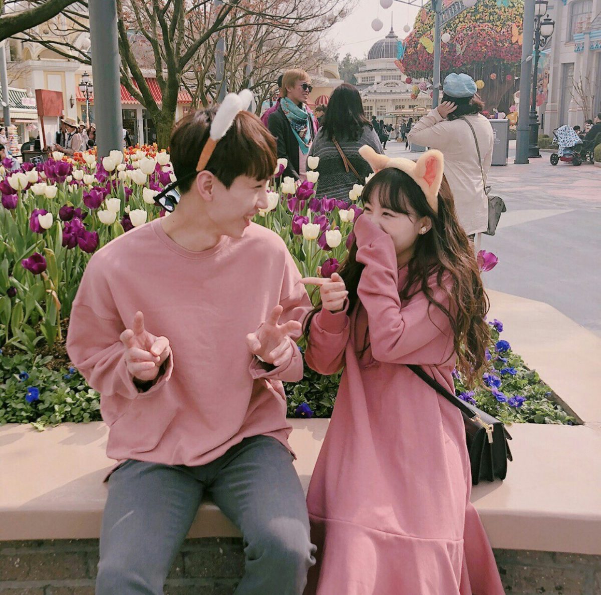 76 images about couple goals. ✽ on We Heart It | See more about couple,  ulzzang and asian